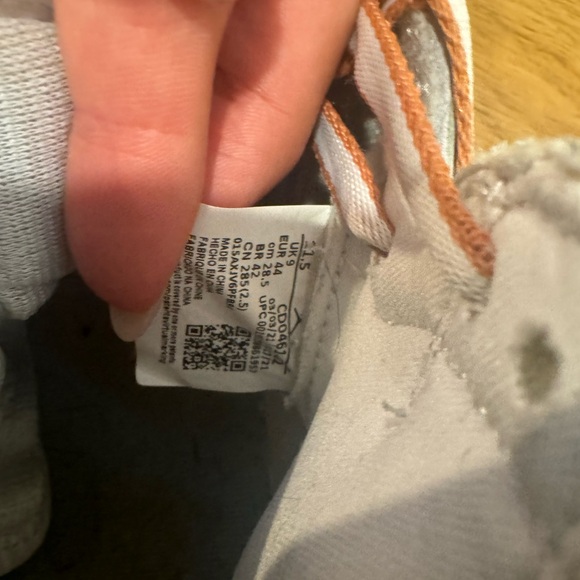 WOMENS AIR JORDAN 1 RETRO HIGH OG “SEAFOAM” - Picture 6 of 6